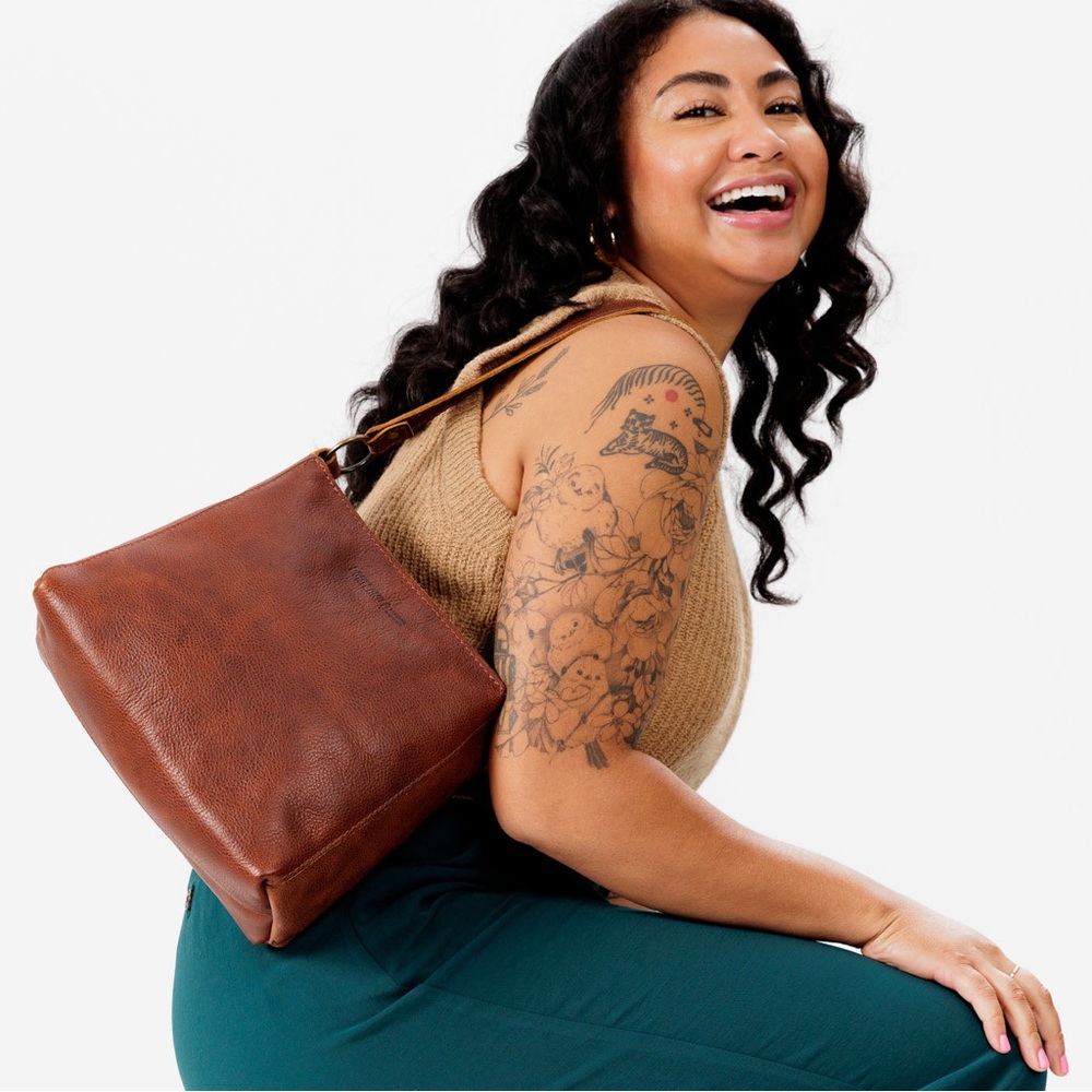Elegant Brown Portland Leather Shoulder Bag